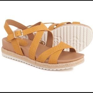 Sofft Deep Yellow Beechwood Sandals - Leather